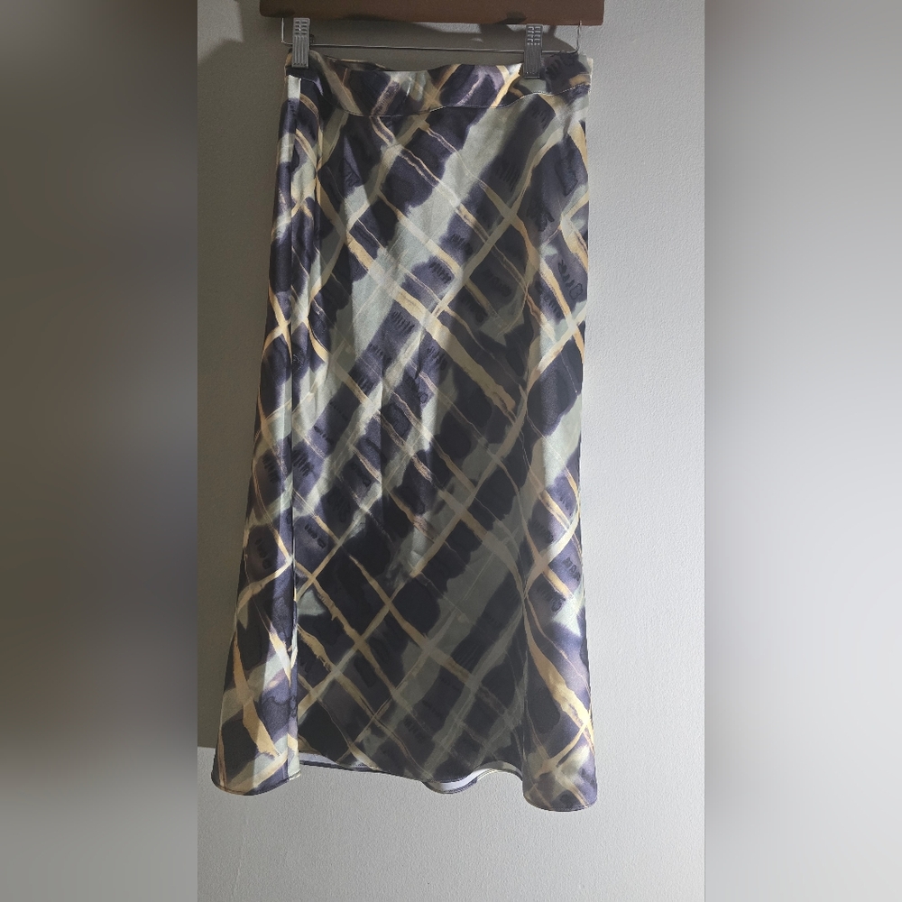H&M Abstract Patterned Skirt in Purple and Gold